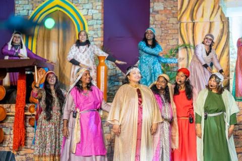 Journey to Bethlehem: Mother to a Saviour and King 25