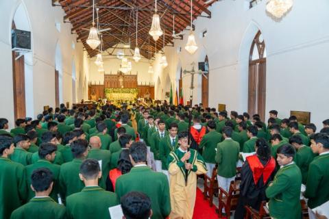 A Tapestry of Tradition: Thanksgiving Service at Cottons