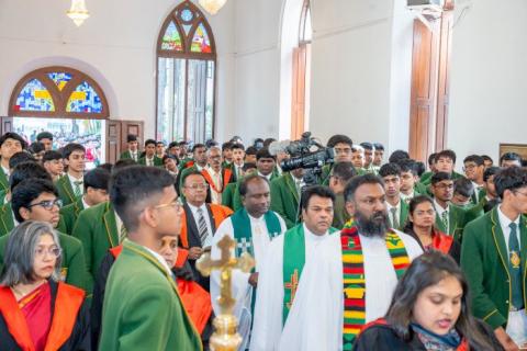 A Tapestry of Tradition: Thanksgiving Service at Cottons