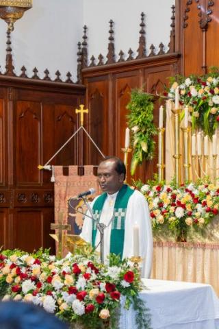 A Tapestry of Tradition: Thanksgiving Service at Cottons