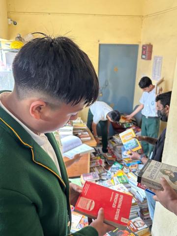 Cottonians Lend a Helping Hand to Restore a Public Library 26