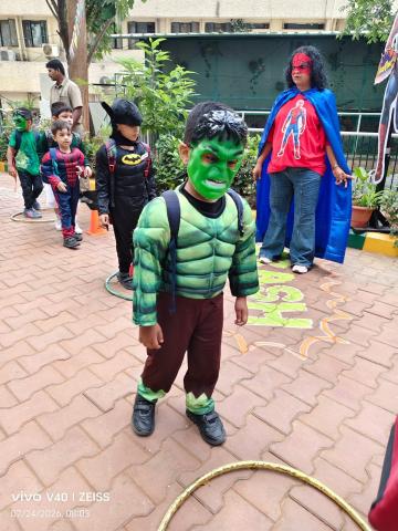 Meet the Marvels - A Superhero Bagless Day! - 26