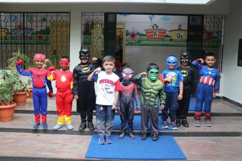 Meet the Marvels - A Superhero Bagless Day! - 26