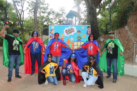 Meet the Marvels - A Superhero Bagless Day! - 26