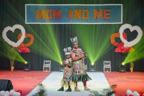 MOM AND ME - ALBUM - 4