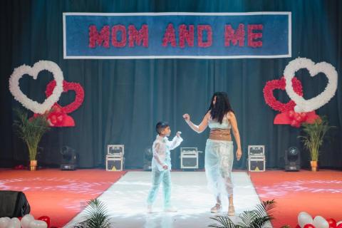 MOM AND ME - ALBUM - 4