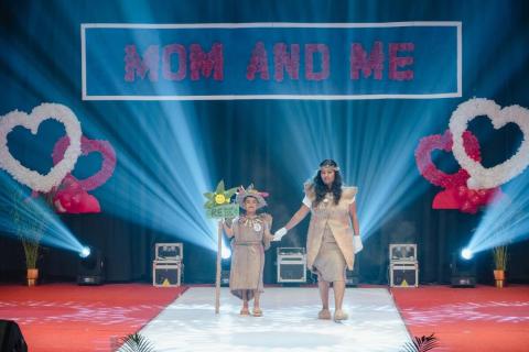 MOM AND ME - ALBUM - 4