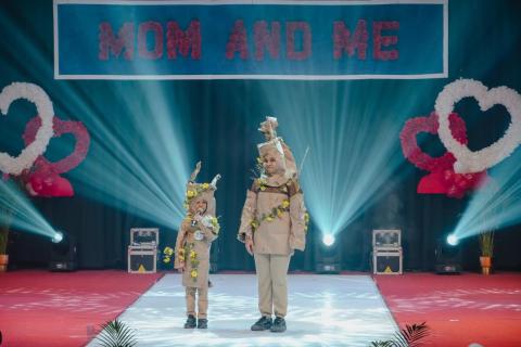 MOM AND ME - ALBUM - 4
