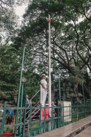 INDEPENDENCE DAY - Album 1