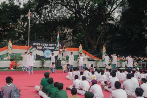  INDEPENDENCE DAY - Album 3