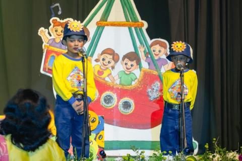 RHYTHM & RHYME TIME - Album 4
