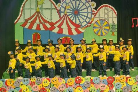 RHYTHM & RHYME TIME - Album 4