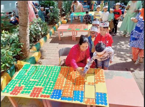 Splash Splash with Colours DAY