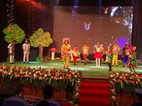 The Junior School Annual Prize Day 25